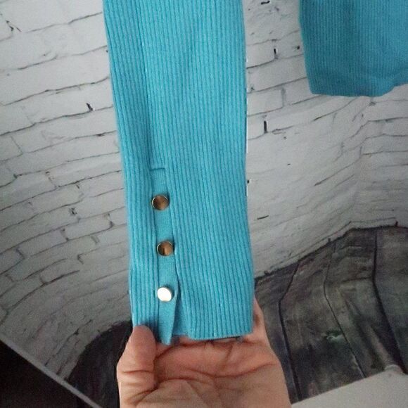 VICKY AQUA BLUE V NECK LONG SLEEVE RIBBED KNIT SWEATER WITH SPARKLE TRIM SIZE 2 - Picture 7 of 10